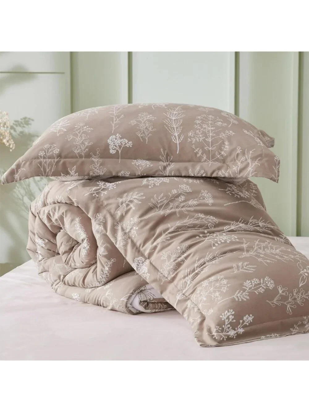 Cozy Light Taupe Queen Comforter Set - 3 Piece Floral Bedding, Reversible